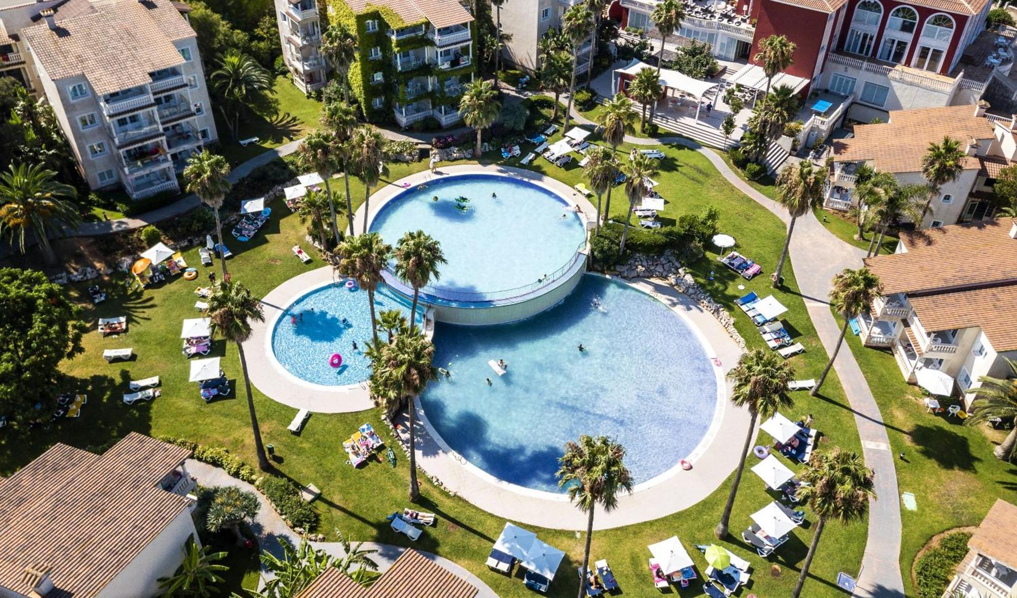 Aparthotel HG Jardin de Menorca Son Bou Exterior foto