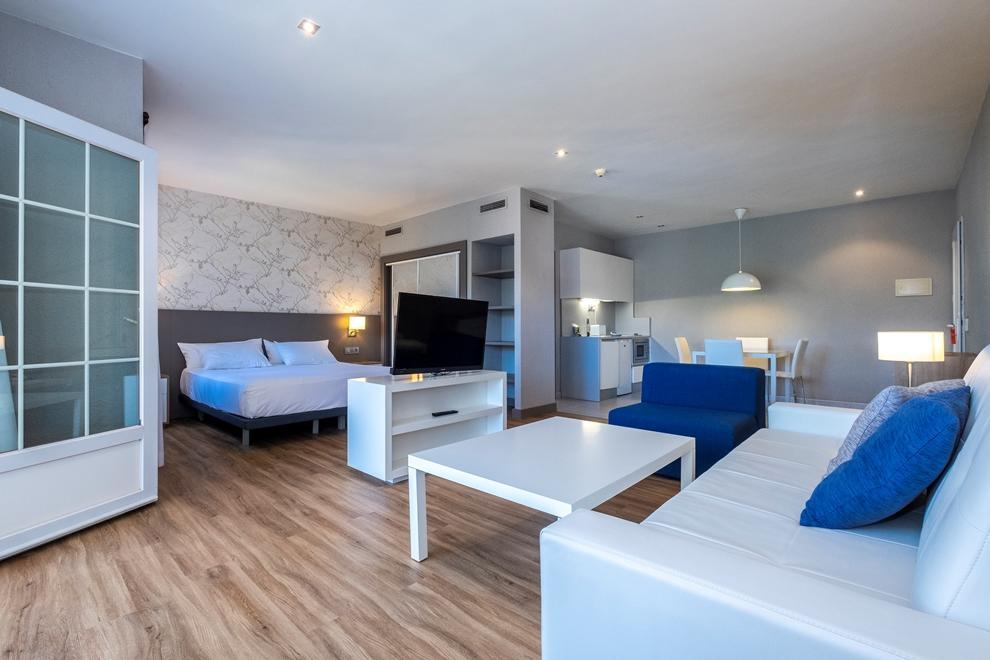 Aparthotel HG Jardin de Menorca Son Bou Exterior foto